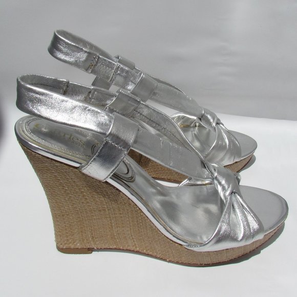 Charles David Notty SILVER SANDALS Platform Rattan Wedge Heel Slingback 9 M - Picture 4 of 8